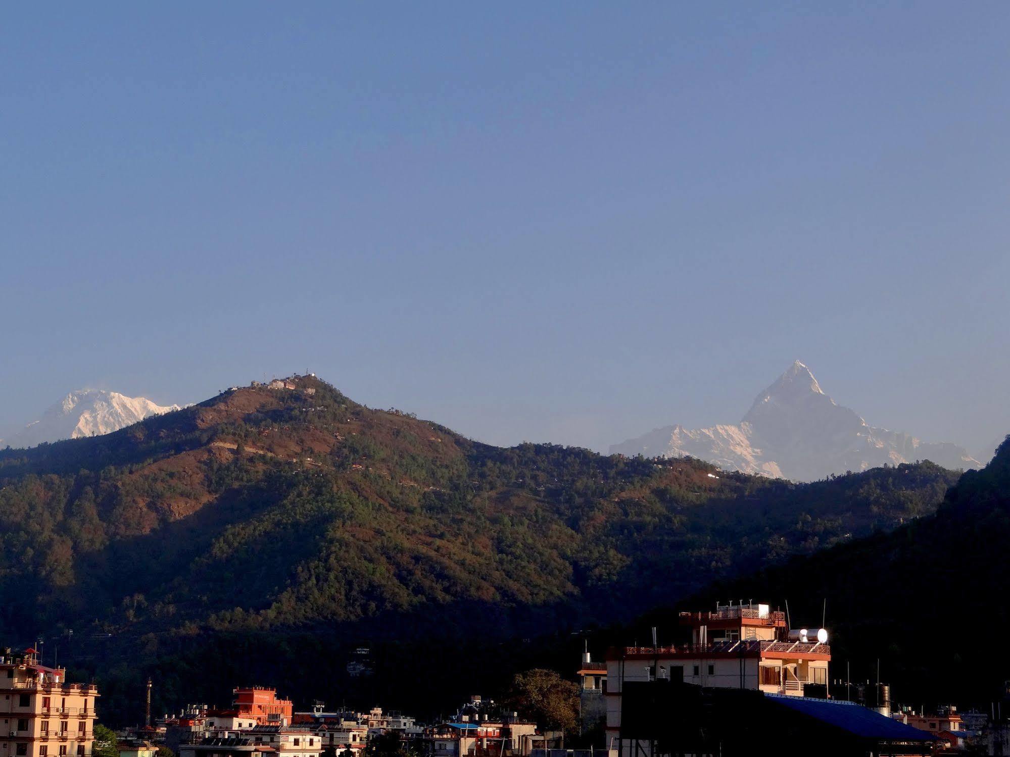 Hotel Hakoniwa Pokhara Exteriör bild
