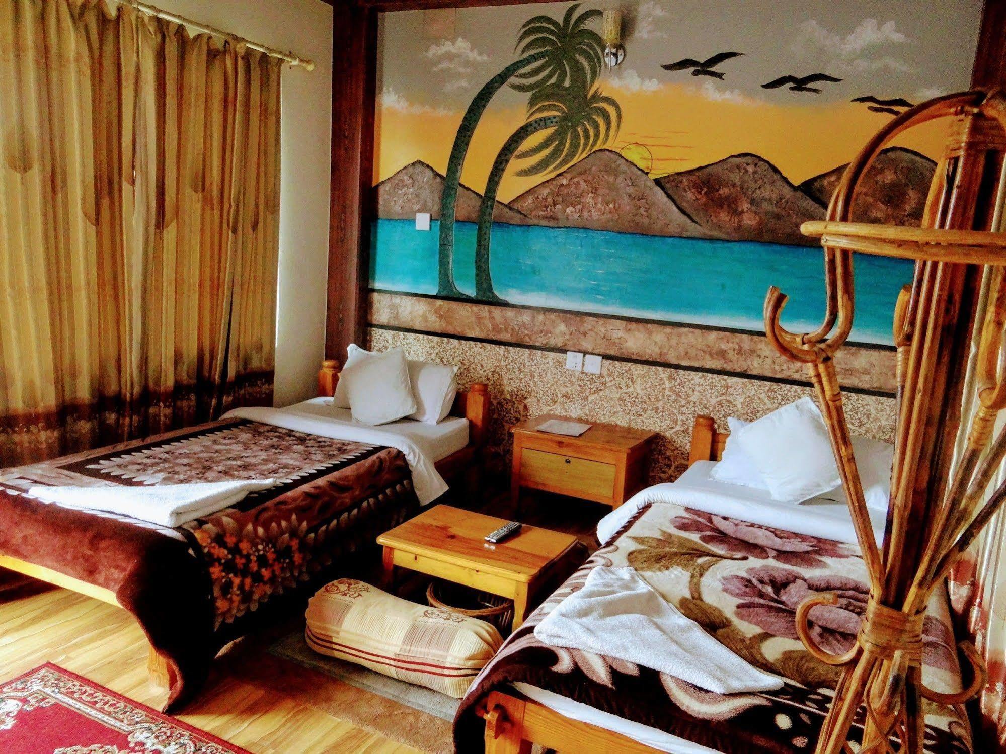 Hotel Hakoniwa Pokhara Exteriör bild