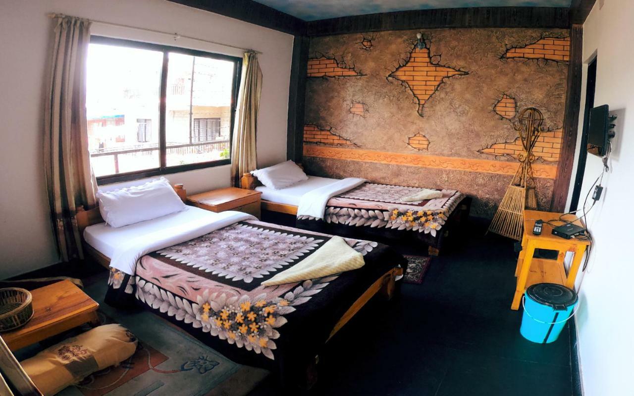 Hotel Hakoniwa Pokhara Exteriör bild